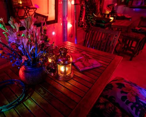 Space Hair Salon and Bar 金邊的同志酒吧 Gay and Asia