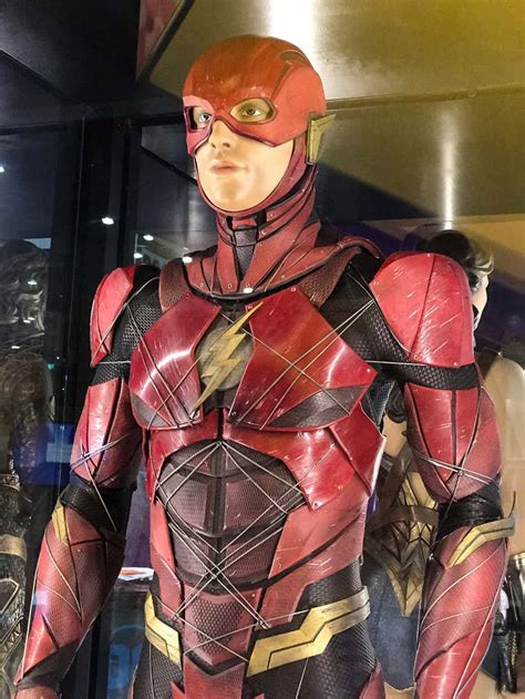 Nuovo Sguardo Ai Costumi Dei Protagonisti Di Justice League Grazie Alle