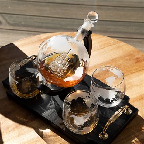 Don Vassie Globe Decanter Set 850ml With 4 Glasses And Wooden Tray Bas