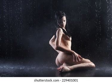 Sexy Nude Woman Water Studio Stock Photo 229401001 Shutterstock