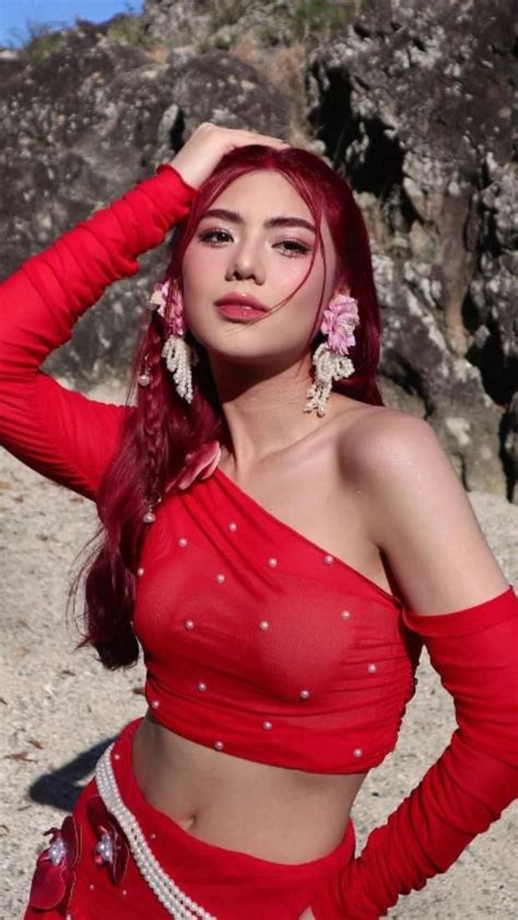 Bini Mikha Pretty Brunette Red Hair Pictures Tiktok Style