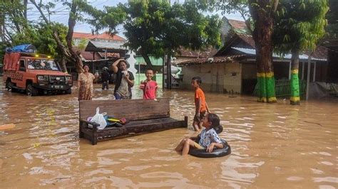 Diguyur Hujan Semalaman Lima Kecamatan Di Pati Terendam Banjir Rsud