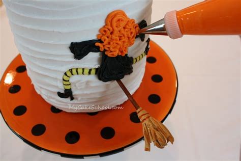 Clumsy Witch ~a Halloween Blog Tutorial Halloween Cakes Halloween Cake Decorating Halloween