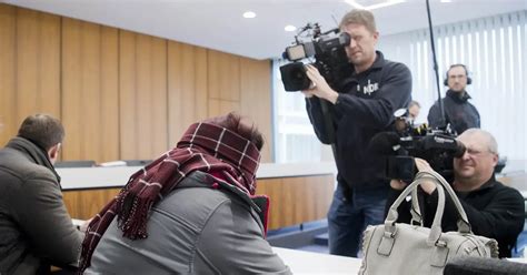 Mutter bietet Sex mit Tochter an und erhält vier Jahre Haft Deutschland und Weltweit
