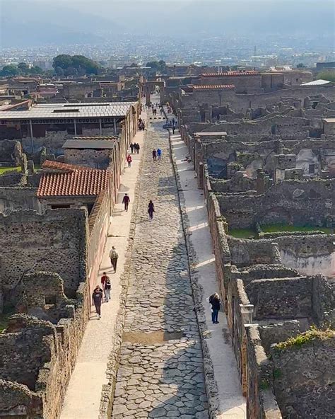 Ancient Rome Live Cities Of Empire Pompeii From Above