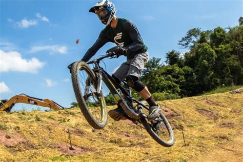 Mountain Bike conheça as principais modalidades e seus equipamentos