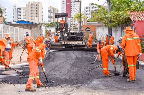 Prefeitura de São Luís inicia obras para recuperar pavimentação do