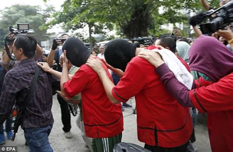 Men Arrested During Raid On A Gay Party In Indonesia Daily Mail Online