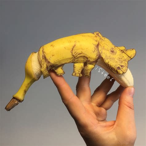 Amazing 3D Sculptures Carved Into Banana Peels