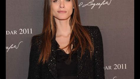 Photo Elisa Sednaoui à La Soirée De Lancement Du Calendrier Pirelli 2011 Moscou Purepeople