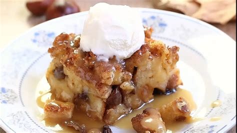 Grandmas Old Fashioned Bread Pudding With Vanilla Sauce Recipe Quick And Easy