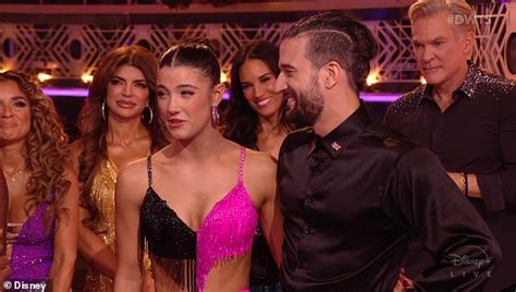 Dancing With The Stars Charli Damelio Wins Season 31 On Disnety With Pro Partner Mark Ballas