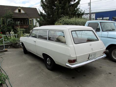 Seattle S Classics Opel Rekord Wagon