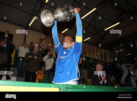 Micah Hyde Lifts The Cup Billericay Town Celebrate Their Essex Senior