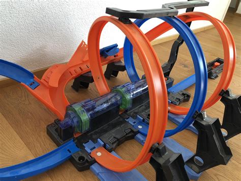Hot Wheels Looping Bahn In Stadt Dornbirn F R Zum Verkauf Shpock At