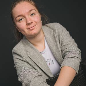 🎓 Бетина Ангелова - Учител | Uchiteli.bg