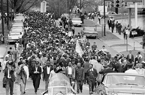 25 des photos les plus mémorables de la marche de Selma de 1965