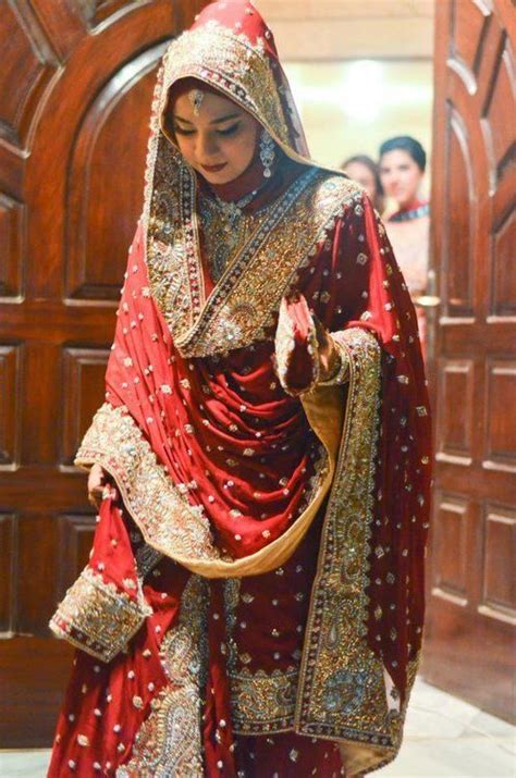 27 Dupattas How To Drape Your Desi Wedding Outfit Indian Bridal