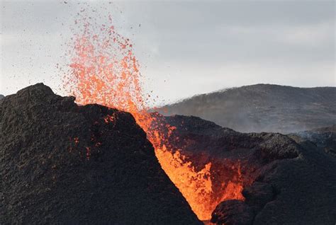 Вчені виявили докази витоку гелію-3 з ядра Землі - ВСВІТІ
