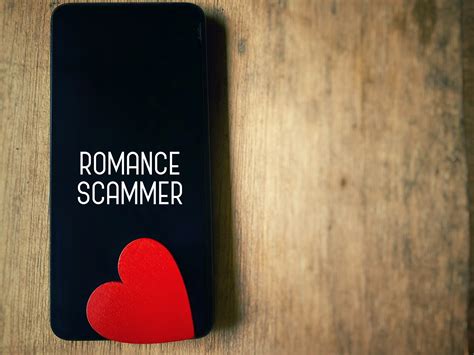 Romance Scammers Online Signs Youre Being Targeted