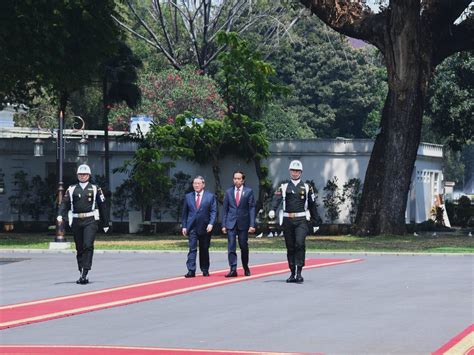 FOTO Bertemu PM Li Qiang Presiden Jokowi Dorong Realisasi Kerja Sama