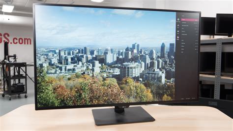 Monitore UHD 4K IPS Monitor 4x HDMI USB Type C DAS Mode Schwarz LG