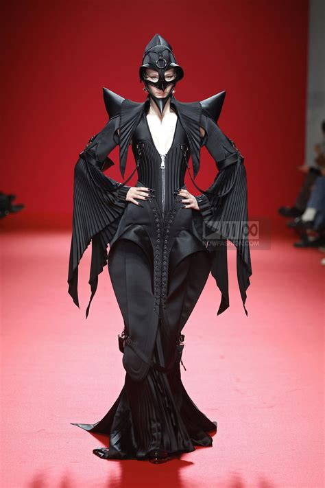 Robert Wun Couture Spring Summer 2024 Paris NOWFASHION