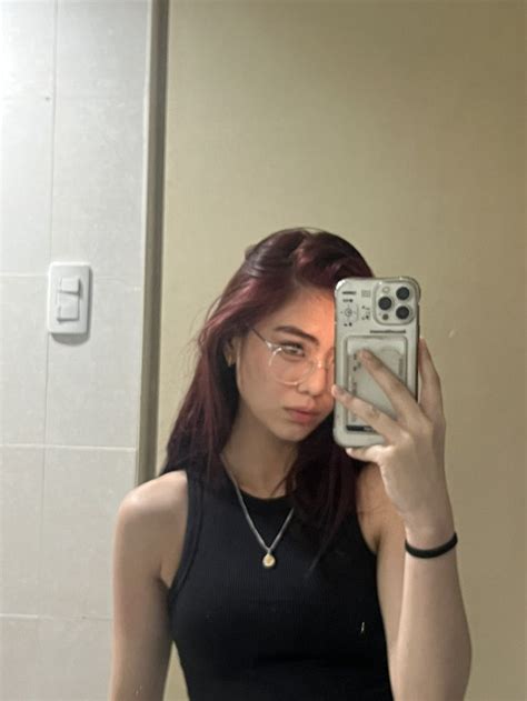 Pin On Ot 8 In 2024 Pretty Brunette Tiktok Style Pretty Selfies