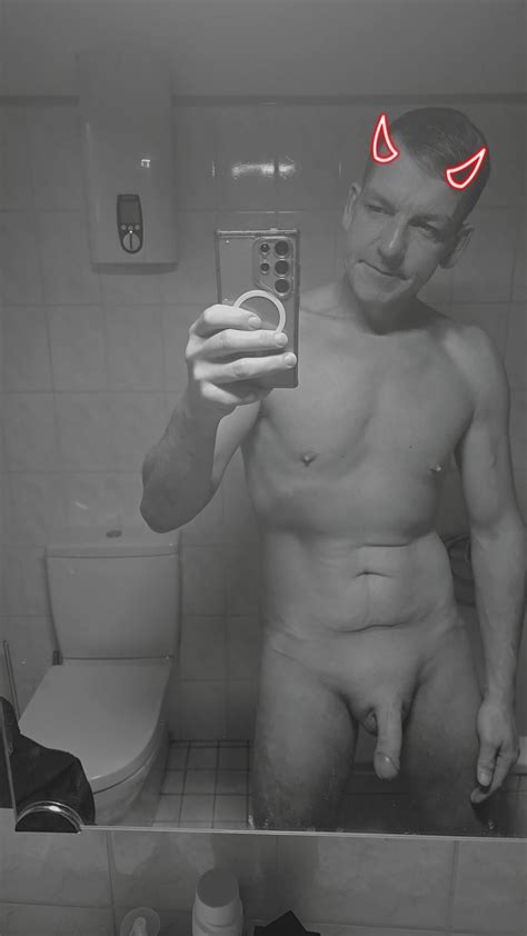 Horny Nude Pics XHamster