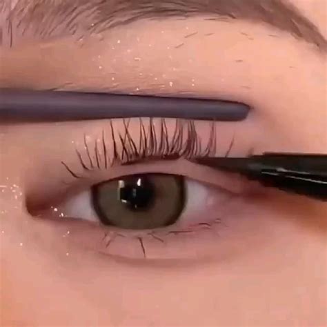 This Eyeliner Trick Gives An Instant Lift To Mature Eyes Over 50 Artofit