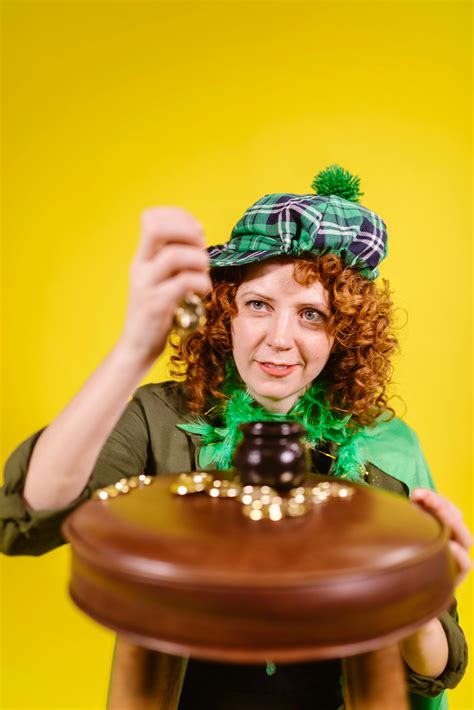Pot Of Gold Cartoon Photos Download The Best Free Pot Of Gold Cartoon