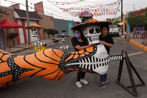 Hermoso Inauguran expo de catrinas monumentales en Tláhuac Galería