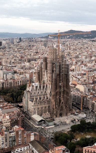 360 Familia Roof Sagrada Stock Photos Pictures And Royalty Free Images