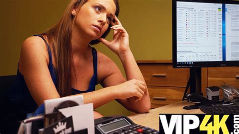 Vip k Freche Bankangestellte locken ein sexy Schätzchen zu intensivem Sex xHamster