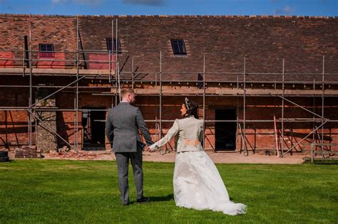 Moat Hall Barns Wedding Venue Shrewsbury Shropshire Uk