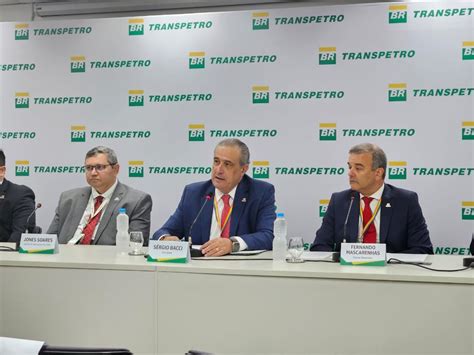 Petrobras lança edital da Transpetro para contratar 4 novas embarcações