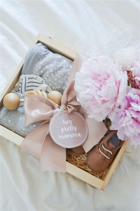 Cadeau Pour Baby Shower Les Meilleurs Idées Chics Et Pratiques