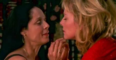 Kim Cattrall S Forgotten Sex And The City Lesbian Romance And That Bathtub Scene Daily Star