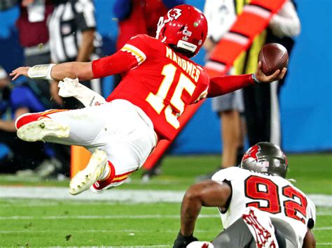 Patrick Mahomes Throwing Mechanics Breakdown