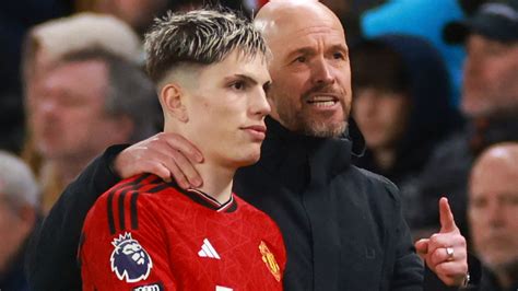 Ryan Giggs nói lời thật lòng về Erik ten Hag ở M U