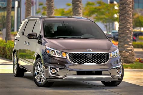 Kia Launches New Minivan: 2015 Sedona - Changes, Specs, Colors | Kia ...