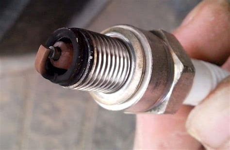 What Causes Oil On Spark Plugs