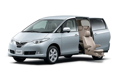 Toyota Estima Hybrid Minivan - reviews, prices, ratings with various photos