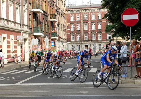 Tragedia Na Trzecim Etapie Tour De Pologne Z Chorzowa Do Zabrza Nie