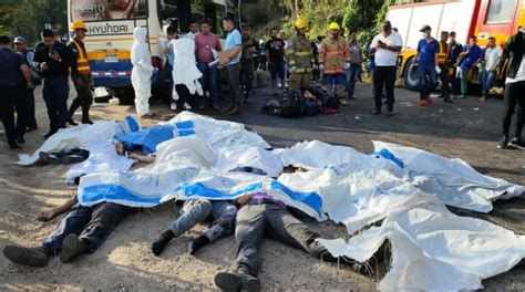 Al Menos Muertos En Choque De Autobuses En Honduras Mediatiko