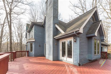 Houwzer 1095 Oak Creek Dr West Chester Pa 19380
