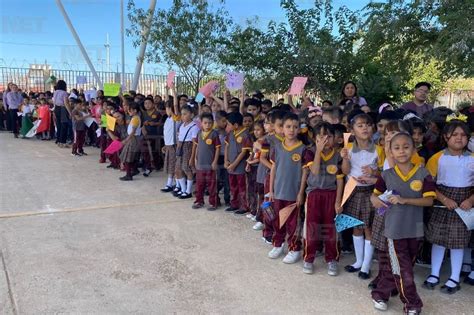 Entrega Alcalde Domo A Escuela Primaria Forjadores De La Patria