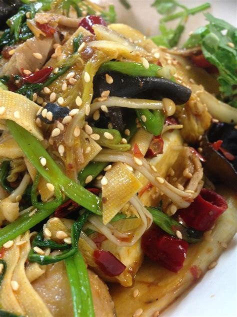 Spicy and Numbly Hot PotMalaxiangguo 麻辣香锅 Guai Shu Shu