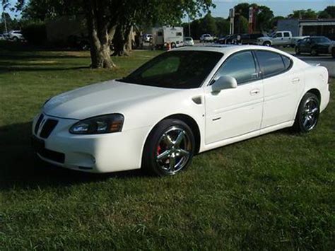 Sell Used 2008 PONTIAC GRAND PRIX GXP In Bettendorf Iowa United States