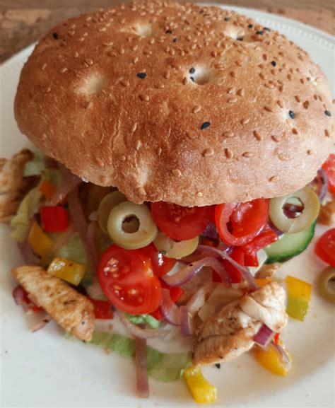 Turks Brood Met Gyroskip Met Verse Tzatziki Denkslank